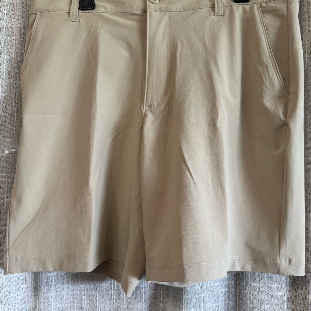 Columbia Men's Flat-Front Performance Shorts — Khaki